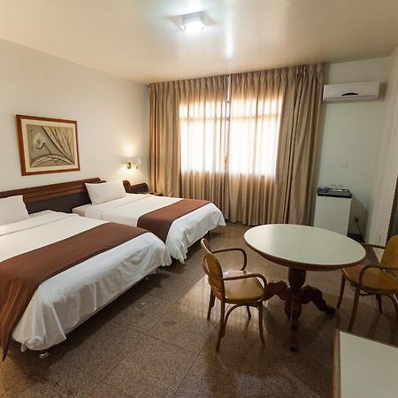 Dimas Lessa Hotel Montes Claros Eksteriør bilde