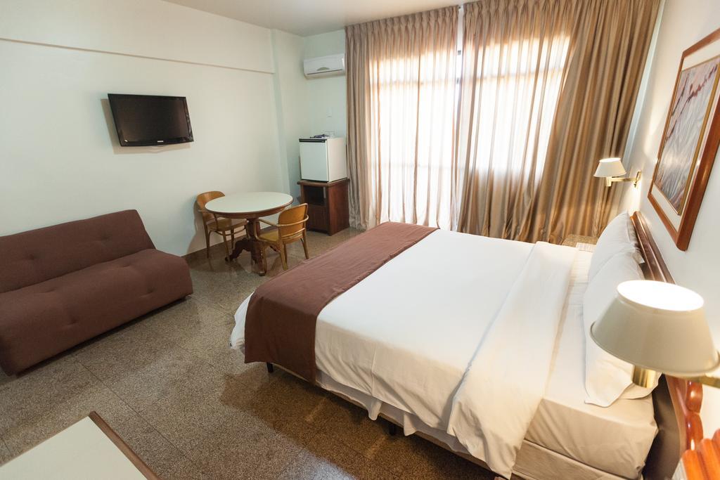 Dimas Lessa Hotel Montes Claros Eksteriør bilde