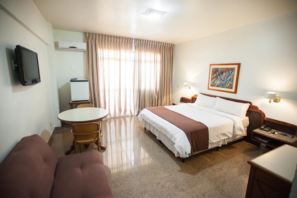 Dimas Lessa Hotel Montes Claros Eksteriør bilde