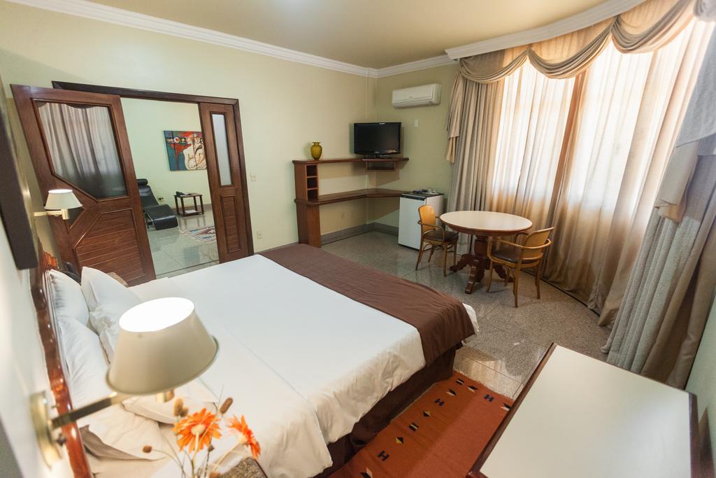 Dimas Lessa Hotel Montes Claros Eksteriør bilde